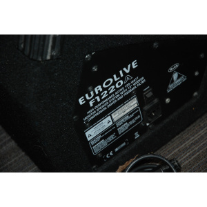 26261091_5